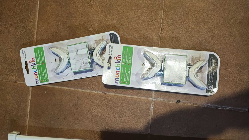 Adaptador cantos para grade proteção Escadas Bebe Munchkin Maxi-Secure