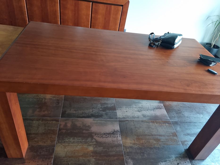 Mesa de sala de jantar