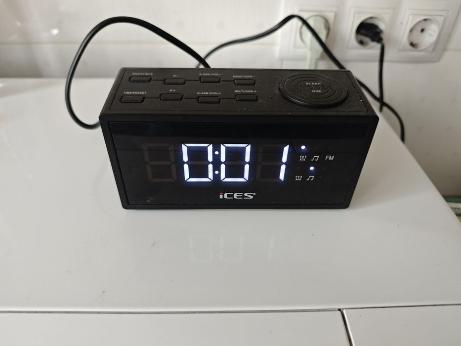 Годинник FM радіо