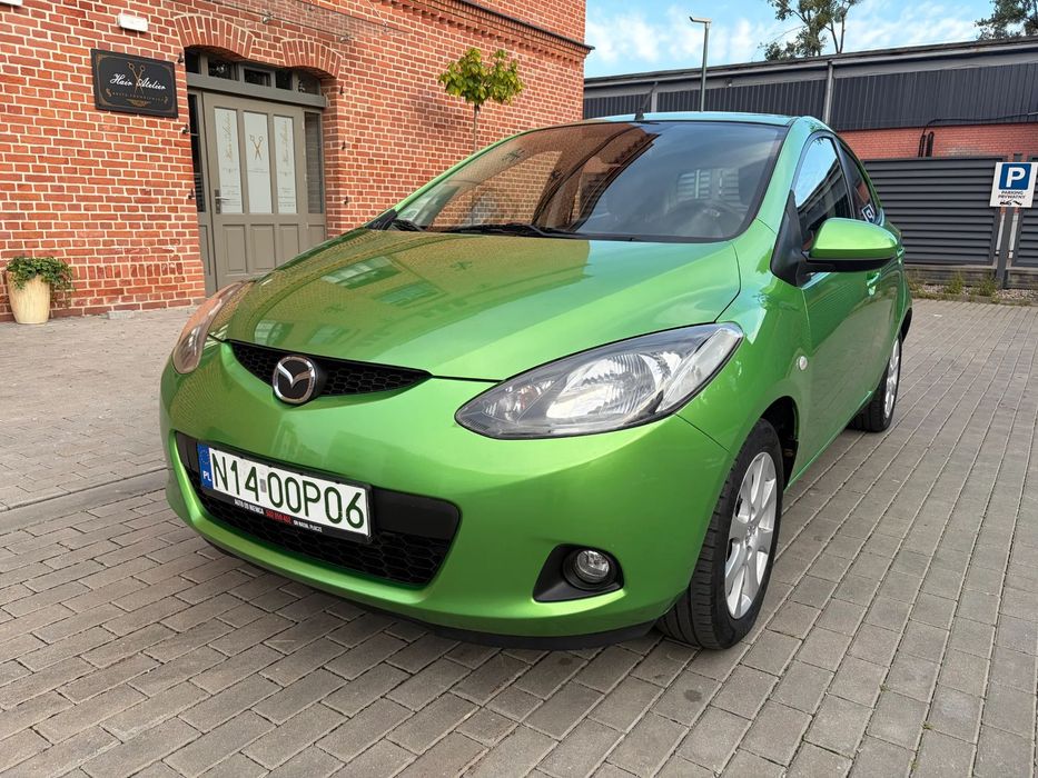 Mazda 2