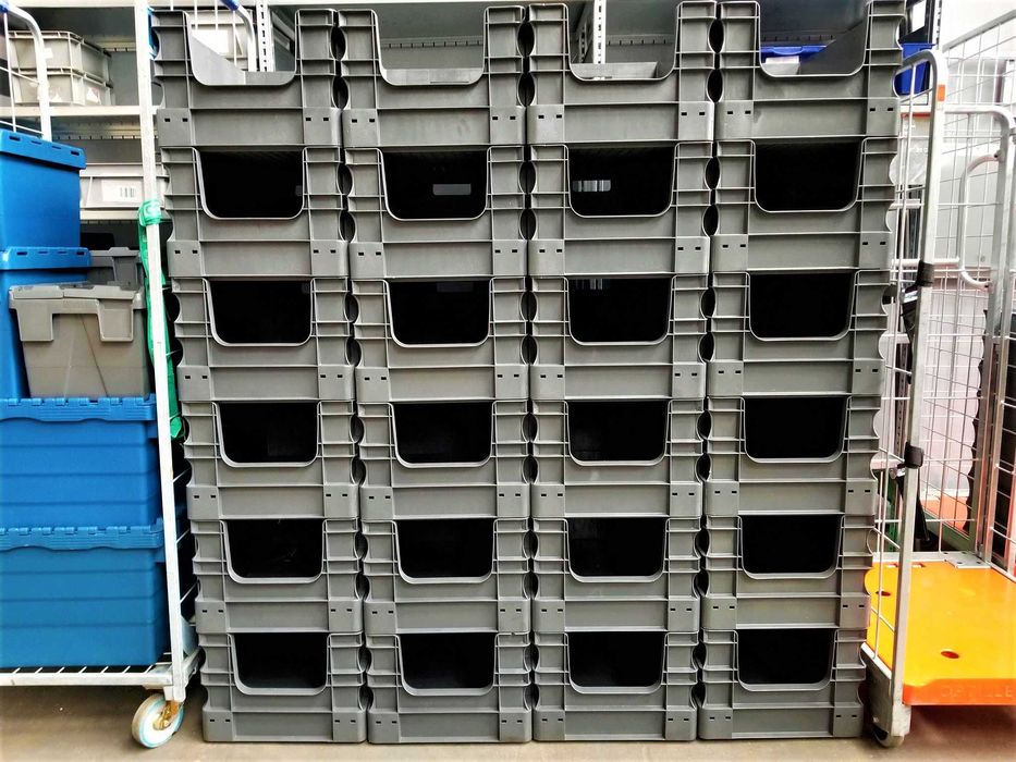 Pojemnik Magazynowy Plastikowy Kuweta Skrzynka Kosz Warsztatowy Regał