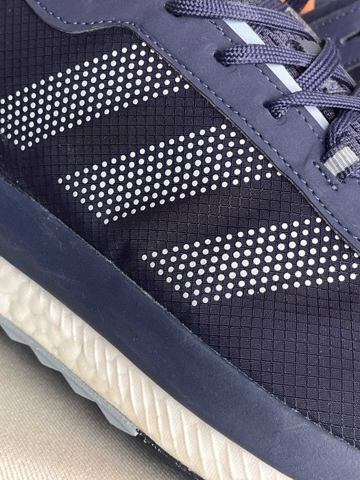 adidas Avryn  r. 44