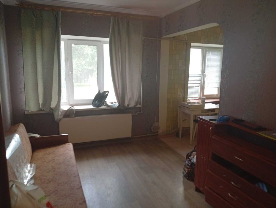 Продаж 1 кімнатної квартири в селище Травневе.