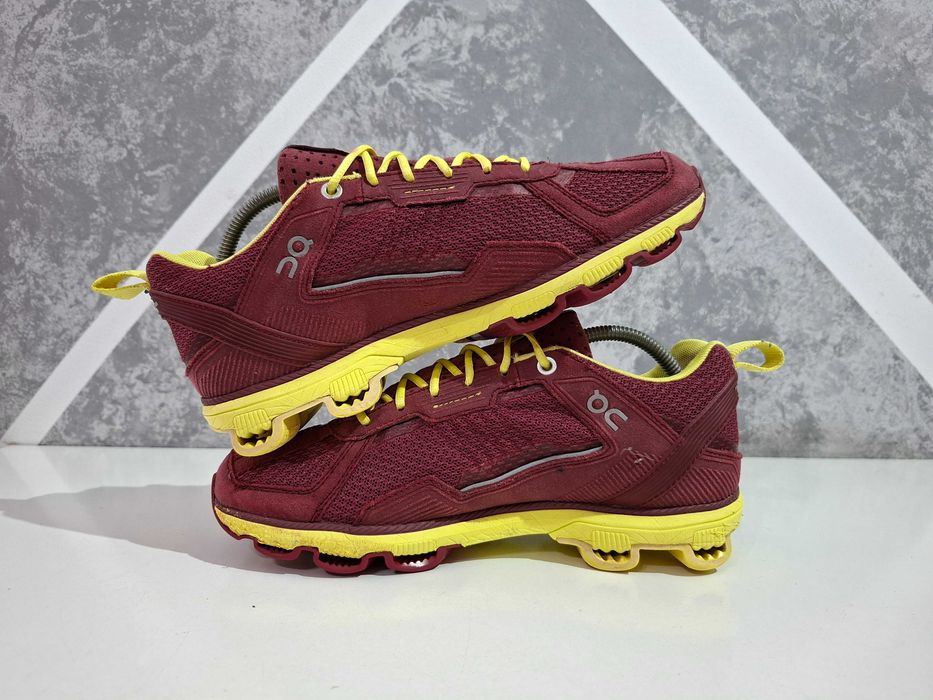 Кросівки жіночі On Cloud Burgundy & Yellow