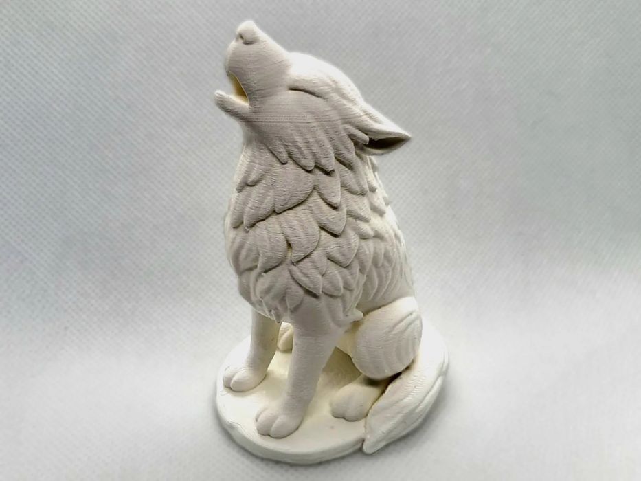 Howling Wolf Detailed Figurine