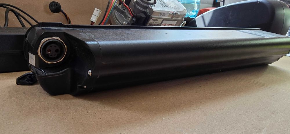 Bateria  w Ramę    nowa   12,5ah  36v