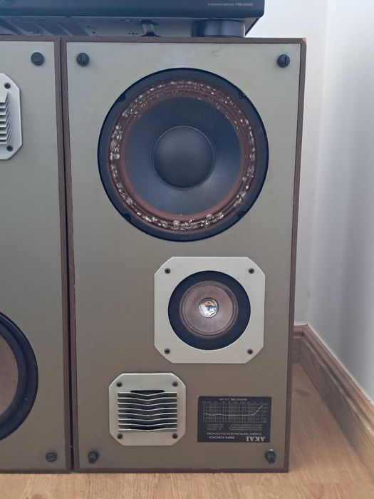 Amplificador Denon PMA-500AE + altifalantes AKAI SR 1300