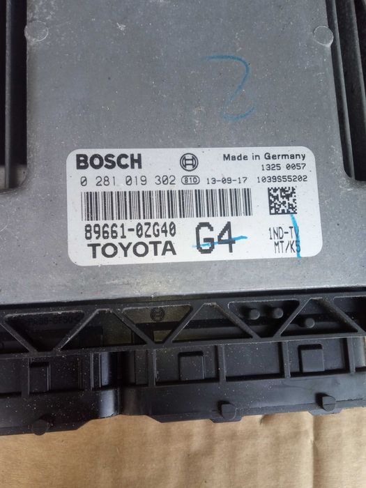 toyota AURIS II 13-18 1,4 d-4d 90 km komputer zestaw startowy immo