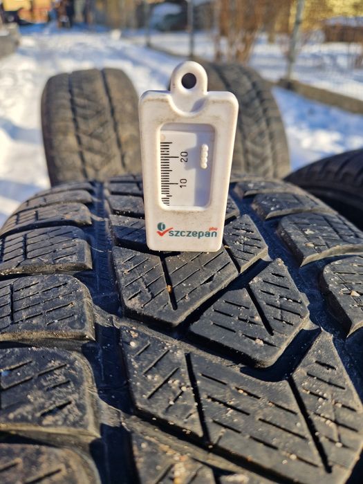 Opony zimowe 4szt pirelli scorpion winter