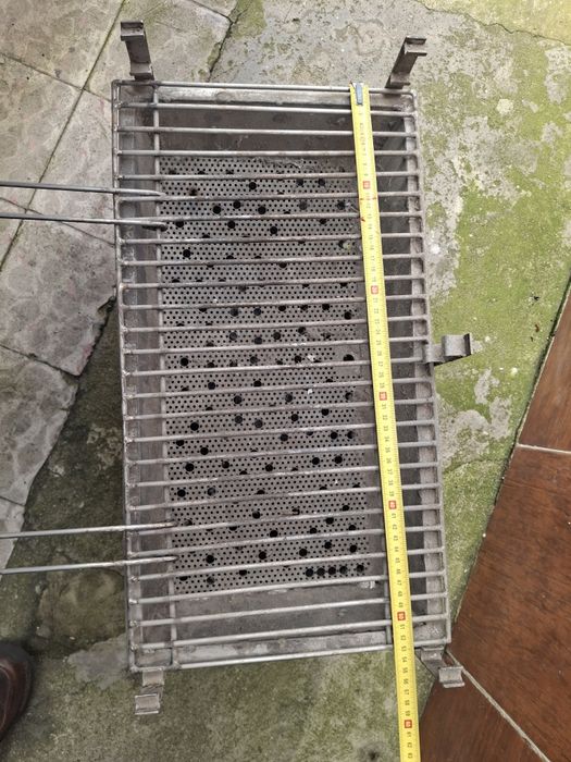 Assador 4 milimetros de espessura e grelha em inox