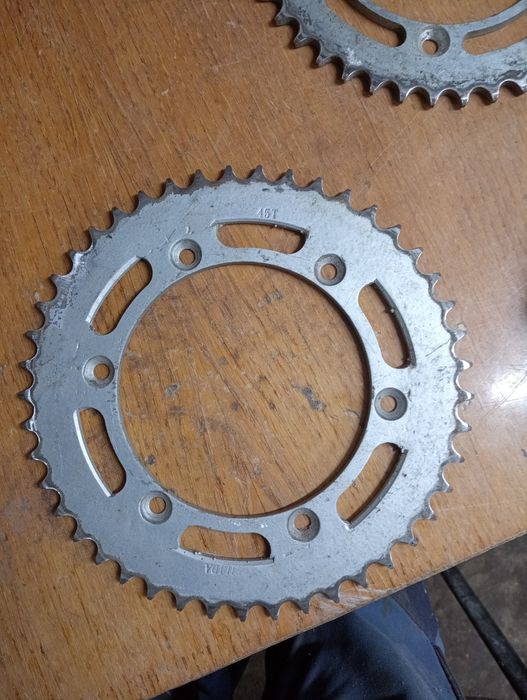 Зірочка до мото на  42, 45,49.