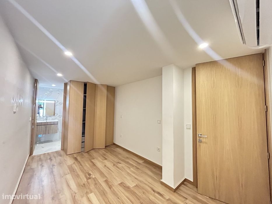 T2 Novo, c/ terraço,suíte e cozinha equipada,perto do Centro de Braga!