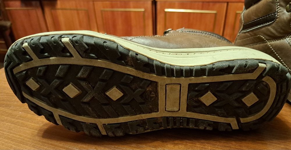 Używane zimowe buty męskie