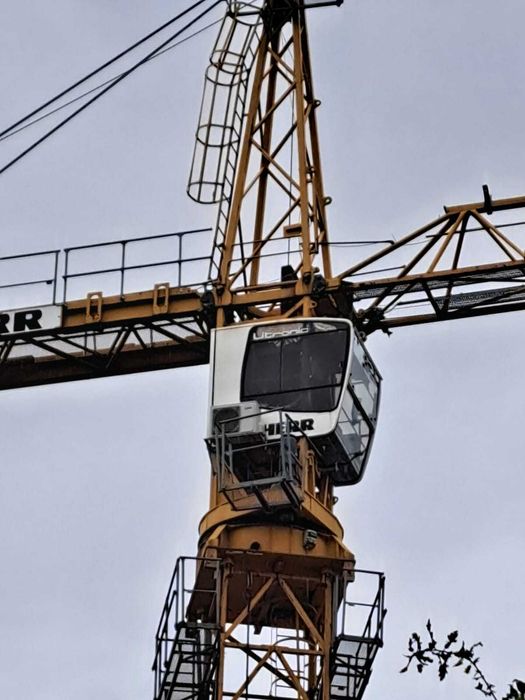Używany dźwig żuraw wieżowy Liebherr 140EC-H Litronic 2008r