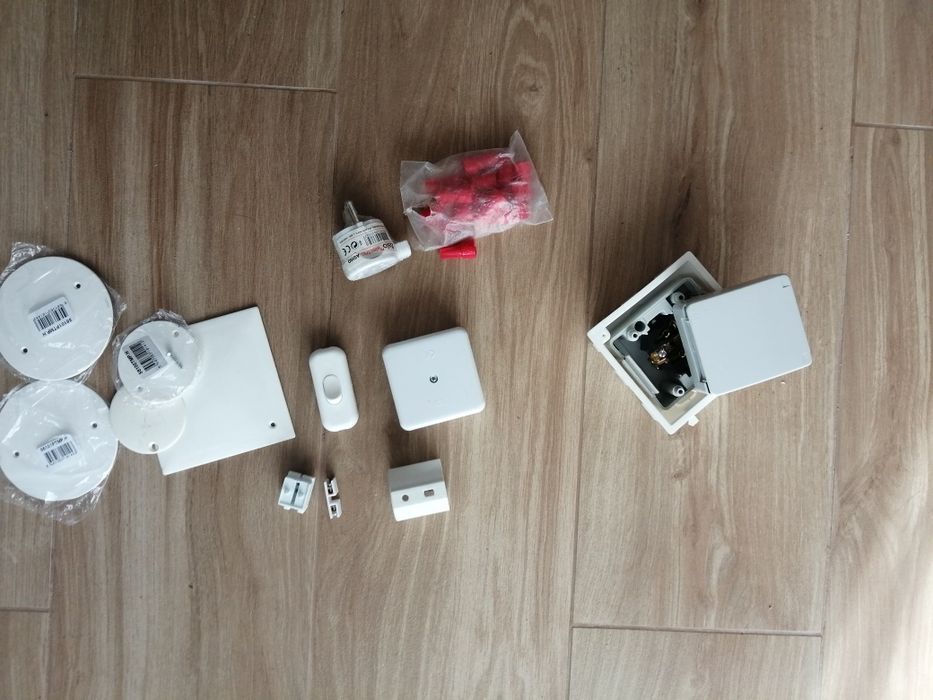 Material elétrico/eletricidade: Tomada, C derivação Interruptor ficha*