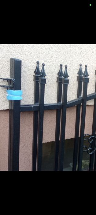 Brama wjazdowa z furtką