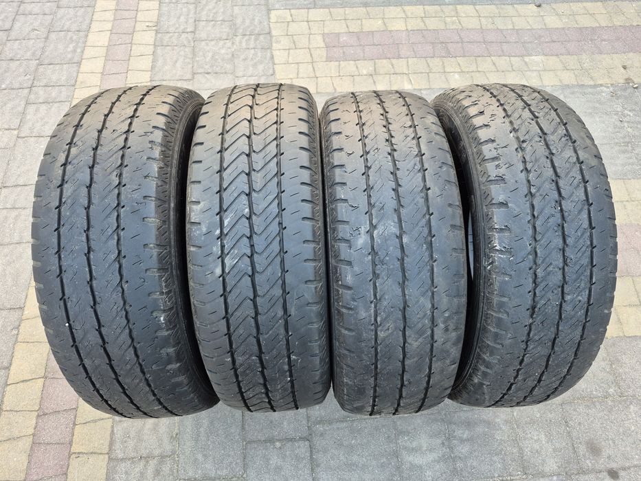 Opony do busa 215/60 R17