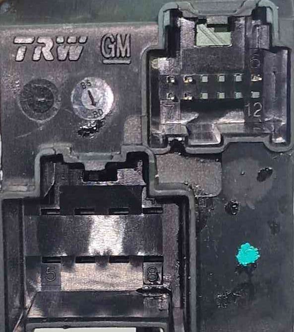 Comando / Botão / Interruptor Vidros Frente Direito 13301886 - OPEL ASTRA J
