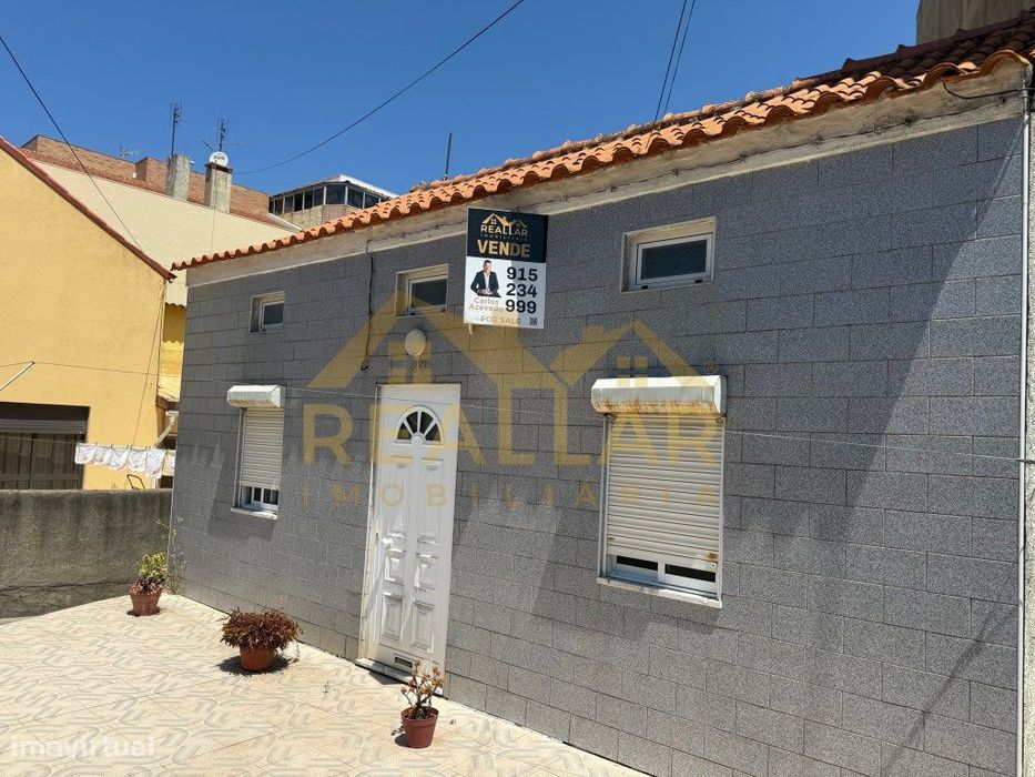 Oportunidade Única - Imóvel para Remodelar Aver-o-mar