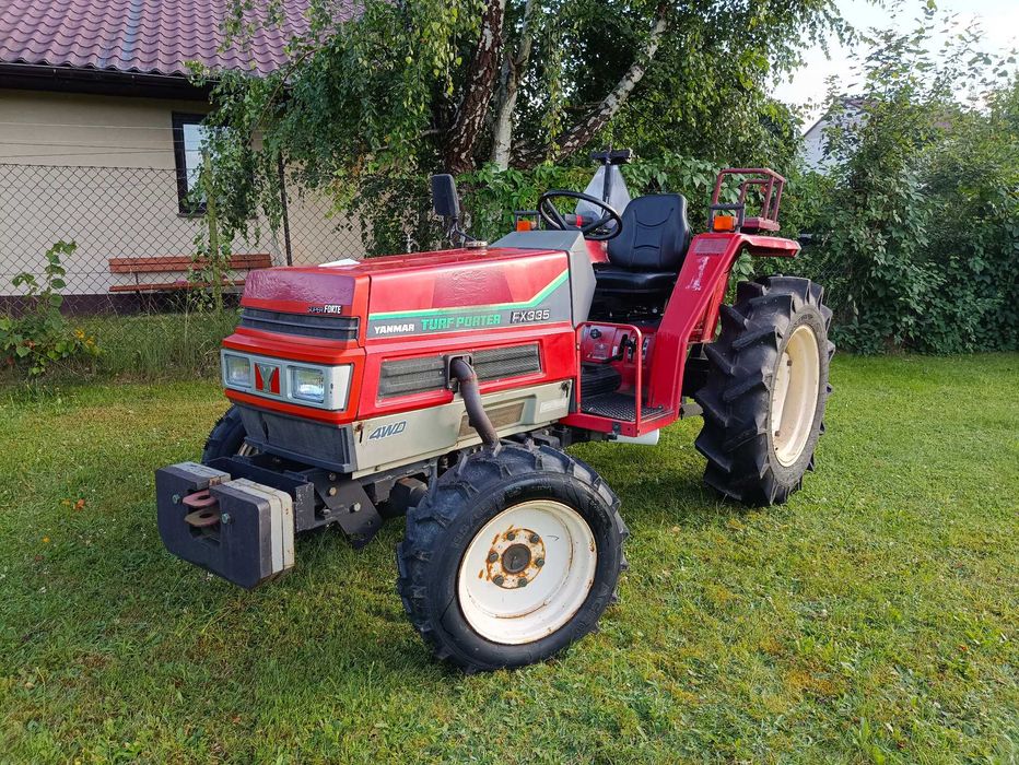 Ciągnik 4x4 Yanmar FX335 o mocy 33KM