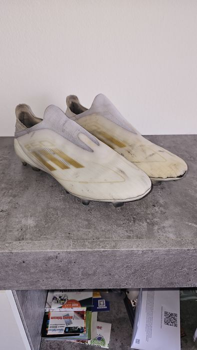 Chuteiras Adidas X Speedportal+ FG Branco/Dourado - Homem Tam. US 8.5 / EU 42
​Preço: €65