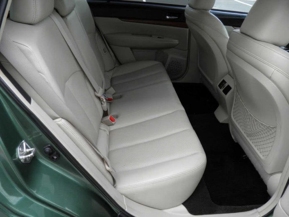 Subaru Outback 2.5I Limited      2013