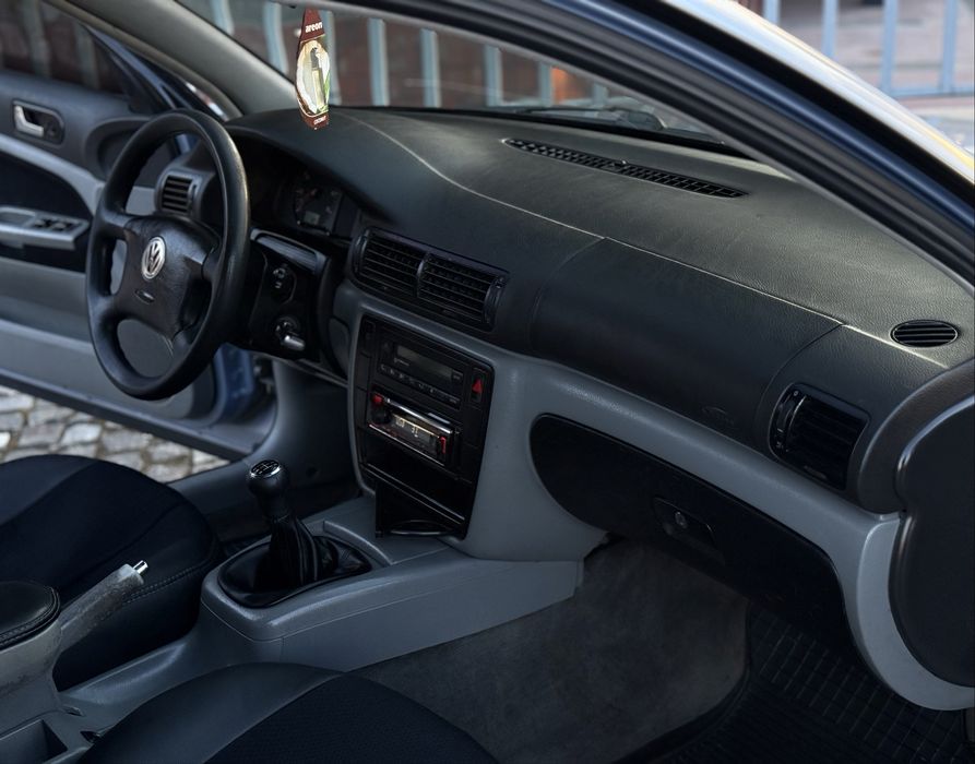Volkswagen Passat B5 1.8 бензин