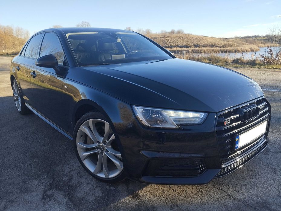 Audi A4 B9 S-line 2018