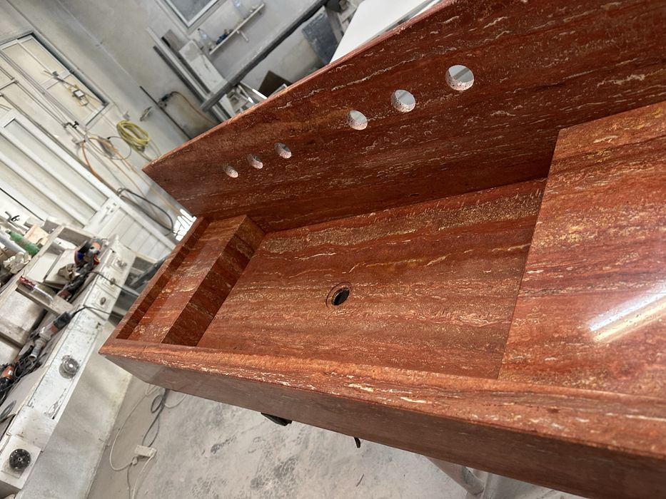 Lavatorio em marmore travertino