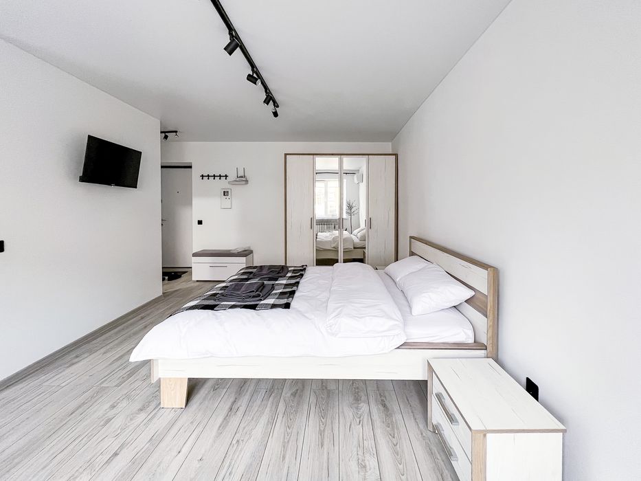 Квартира подобово по вул. Бельведерська, 49