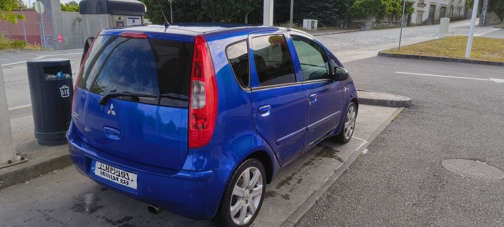 Mitsubishi Colt — fotografia 4