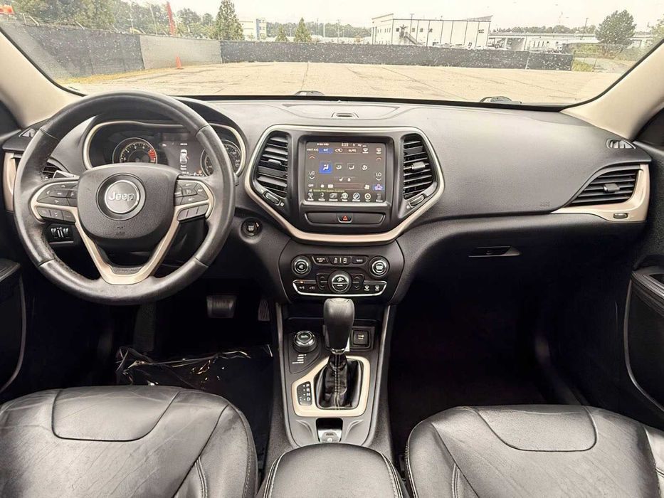 Jeep Cherokee Limited      2016