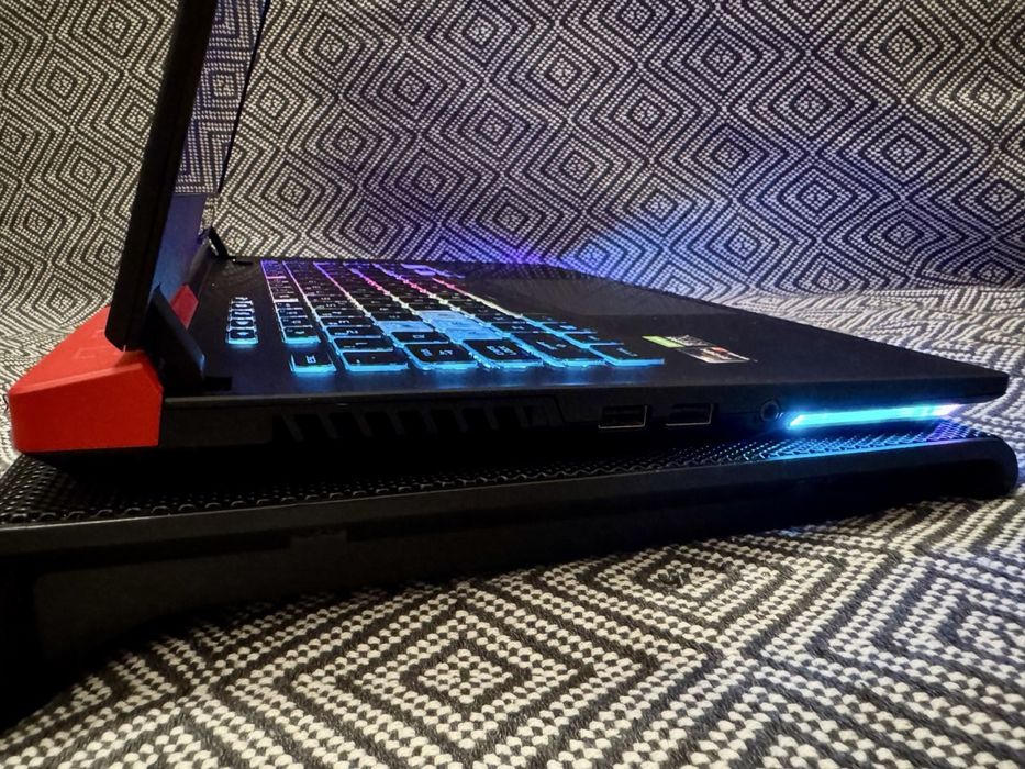 ASUS ROG Strix, Ryzen 7 4800H, RTX 3050 Ti, 16ГБ RAM, 144Гц