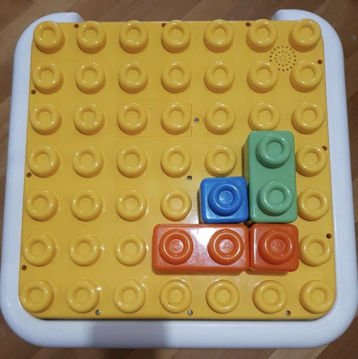 Ігровий столик CHICCO MODO двосторонній з піаніно.