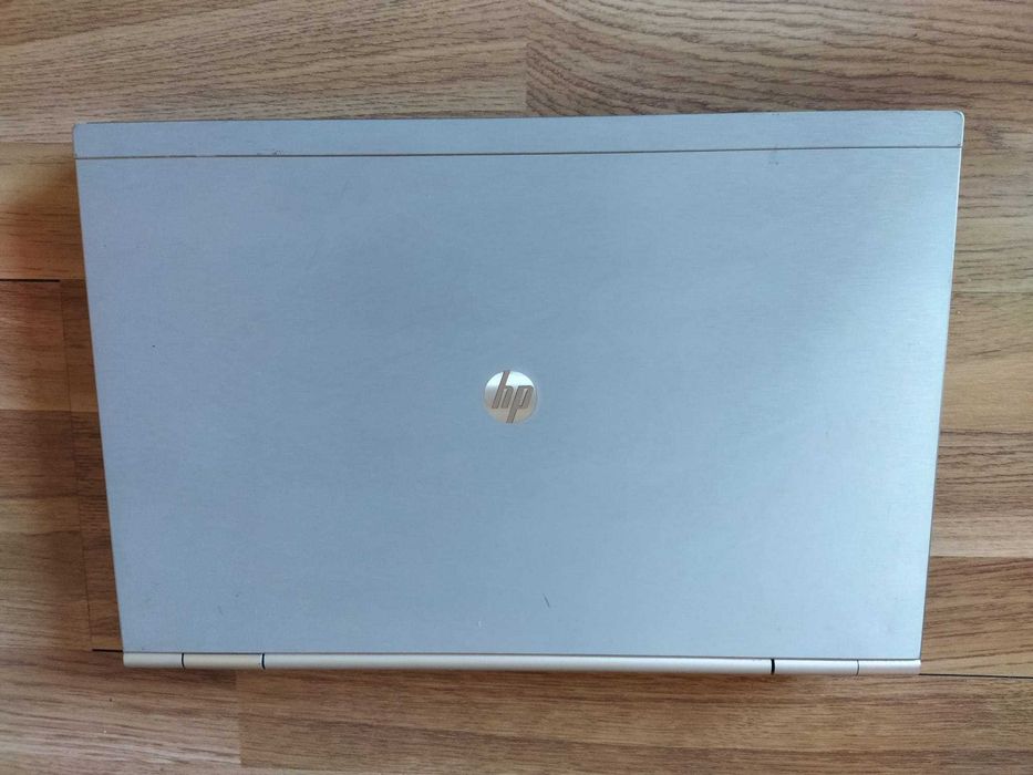 Portátil HP i5 Modelo 8440P