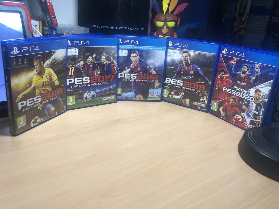 Zestaw Kolekcja PES 16 17 18 19 20 Pro Evolution Soccer PS4 PS5