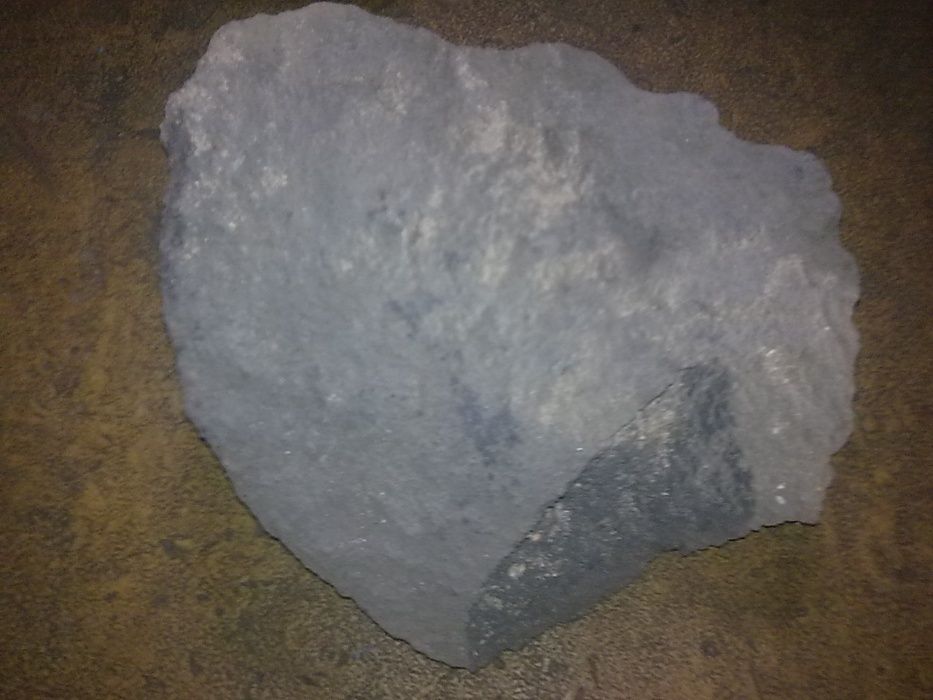 кусок графита (8 кг)