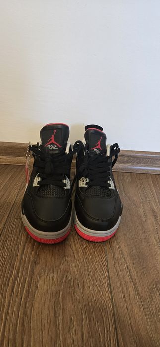 Air Jordan 4 Retro – Black / Red / Grey