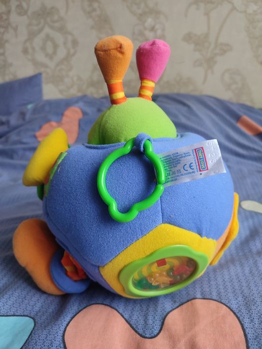 Развивающая игрушка - мячик Тини Лав