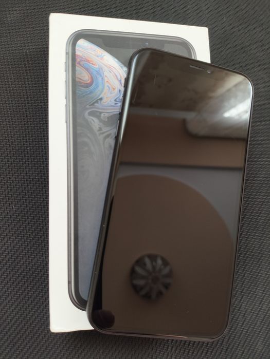 Продам iPhone XR 64GB Space Grey