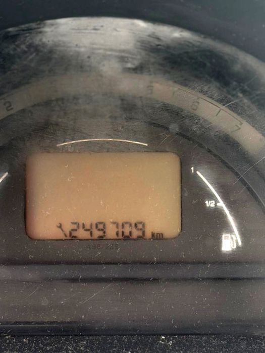 Citroën C3 1.2 Gasolina 2002 5 Portas - Económico - Direção Assistida — photo 5