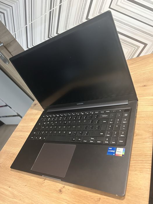 Laptop Samsung Galaxy Book2 NP750XED