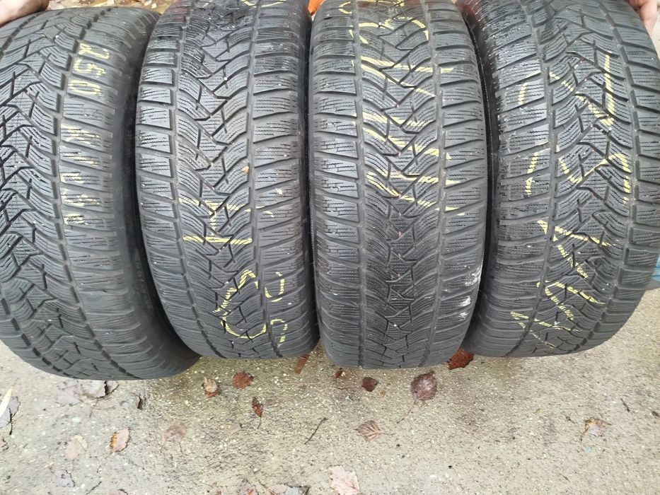 245/45R18 100V Dunlop Winter Sport 5