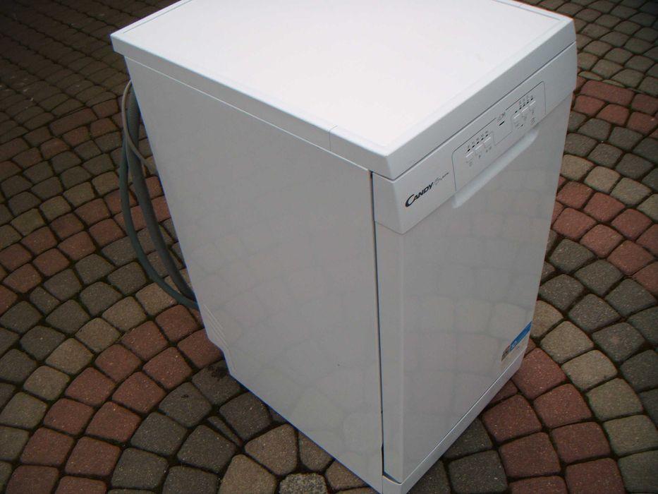 Zmywarka Candy 45 cm-wolno stojąca-BDB Stan