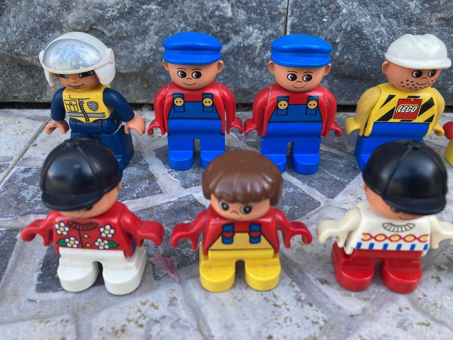 Conjunto de 13 Figuras Antigas Variadas LEGO Duplo