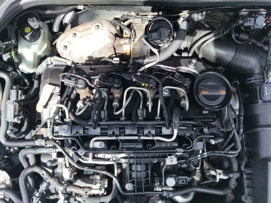 silnik kompletny audi vw skoda 1.6 tdi cay cayc 77kw 105 km