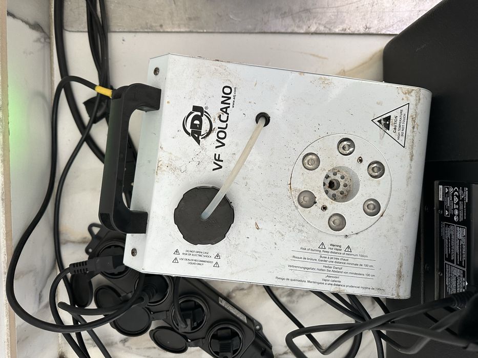 Adj vulcano wytwronica dymu pionowego + pilot