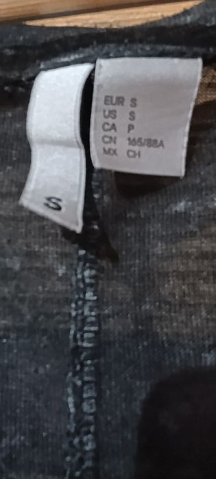 Czarna bluzka rozm S-M wymiary na fotkach