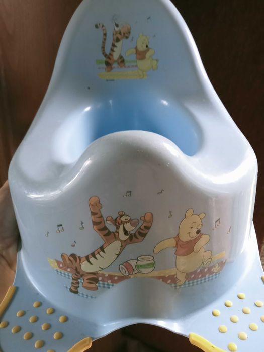 nocnik niebieski
