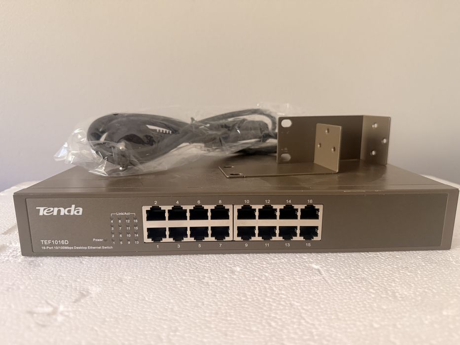 Switch Tenda TEF1016D - 16 portow 10/100Mbps